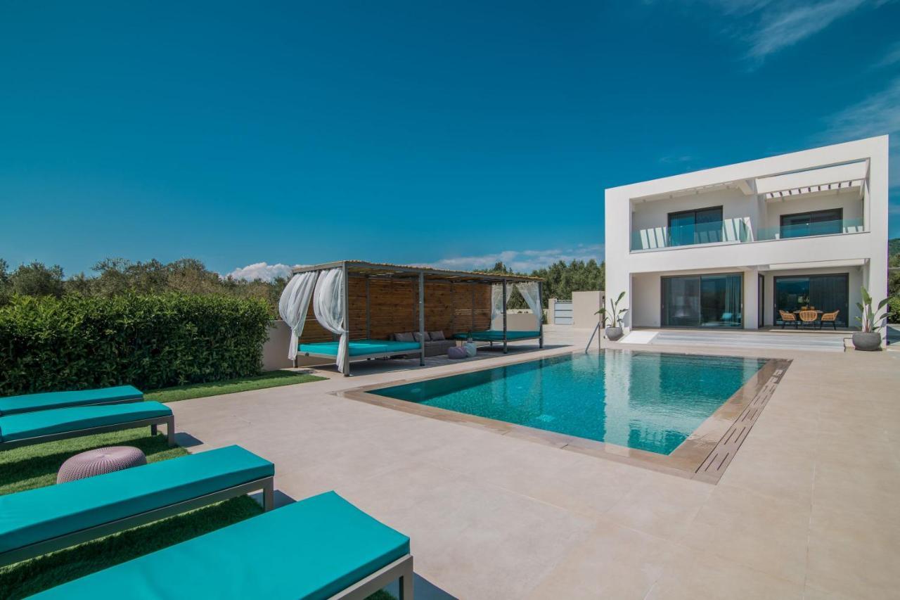 Antonia Villa - Luxurious Serenity With Private Pool, By Zantewize Kalipádhon Exteriör bild