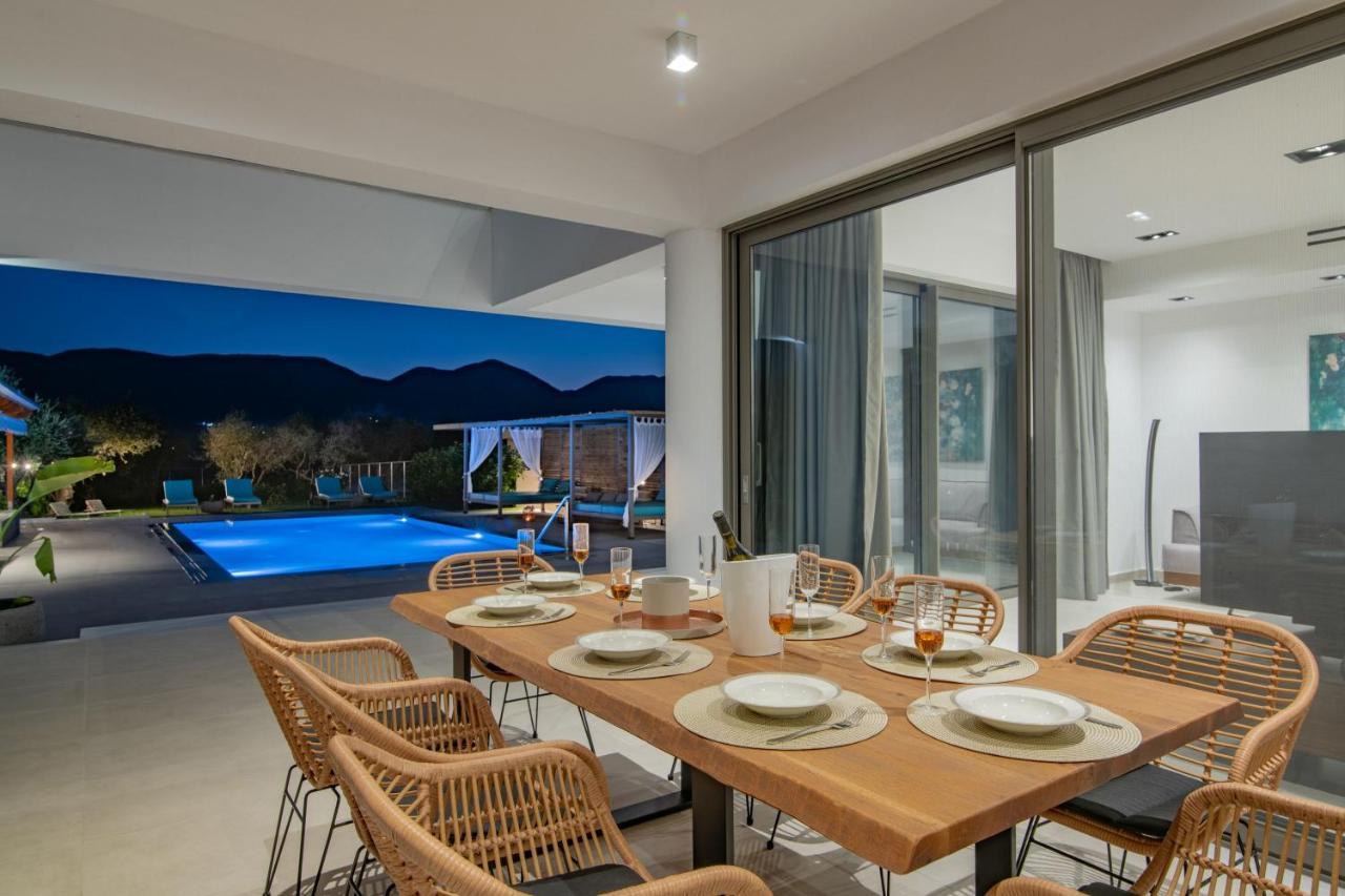 Antonia Villa - Luxurious Serenity With Private Pool, By Zantewize Kalipádhon Exteriör bild